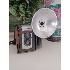 Vintage Argus 75 Camera With Flash And Carrying Strap 75mm *Untested